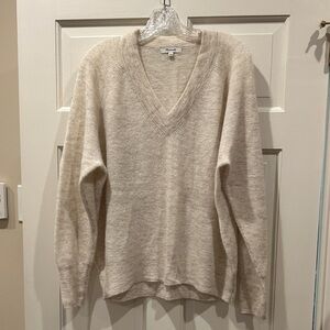 Madewell Women’s Light Tan V-Neck Sweater